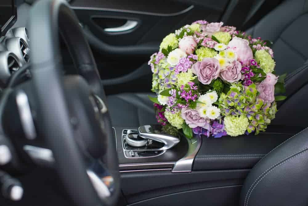 How Long Can Flowers Last in a Car? 
