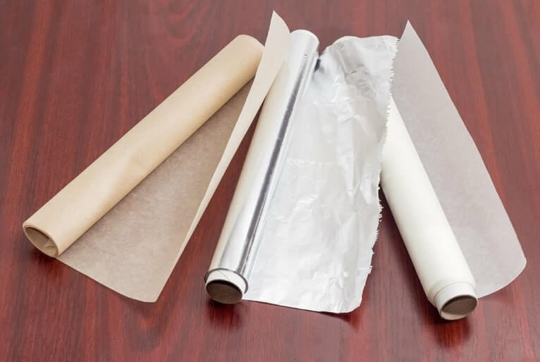 aluminum foil versus parchment paper